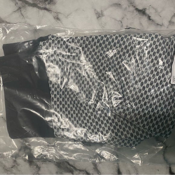 Honeycomb shorts - Picture 5 of 6